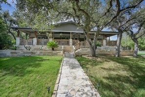 Exterior - `Sterling Serenity` Pet Friendly! FirePit! Lake Austin Access! (Austin)