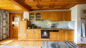 Kühlschrank, Herdplatte, Geschirrspüler