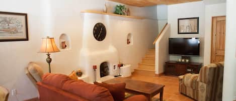 TV, fireplace, DVD player