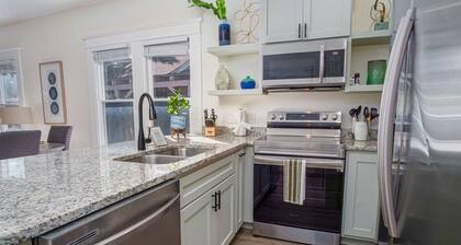 Brand New Craftsman 2BR 2BA Home in Denver Heights