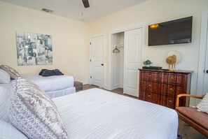 Villa - Brand New Craftsman 2BR 2BA Home in Denver Heights (San Antonio)