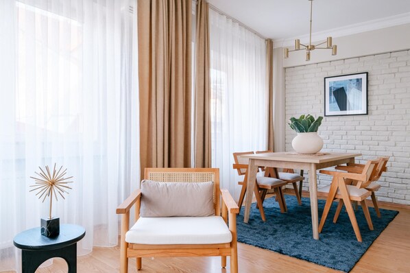 Apartment | 3 bedrooms - Spacious Flat 5 min to Metro and City s Nisantasi (Istanbul)