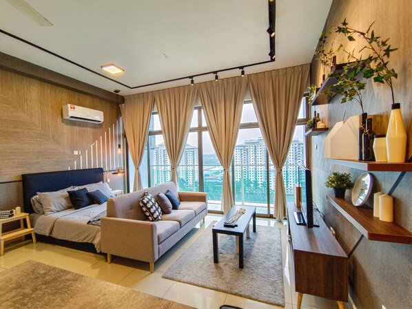 Living area - 【Lake View】Mount Austin IKEA Toppen 5 mins - C113A (Johor Bahru)