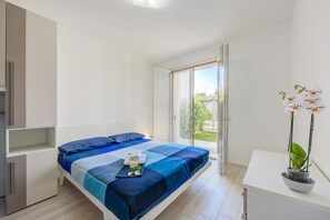 1 camera, ferro/asse da stiro, Wi-Fi gratuito, lenzuola