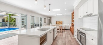 11 Esprit Drive - Rainbow Shores. Gorgeous beach house. Walk to beach