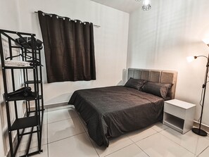 3 chambres, fer et planche à repasser, Wi-Fi, literie fournie