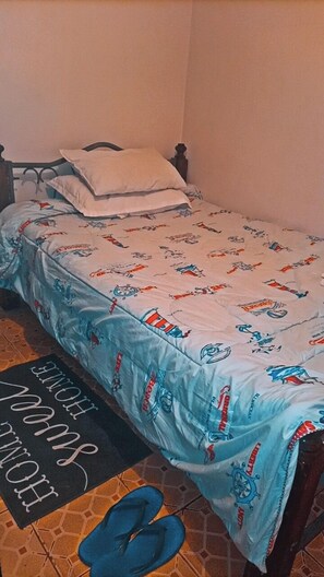 Quarto | 1 quarto, espaço de trabalho para notebook, Wi-Fi de cortesia