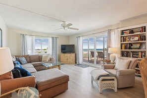 Televisión, oficina