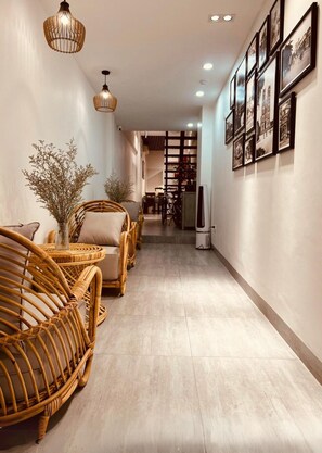 45-inch Smart TV with satellite channels, streaming services