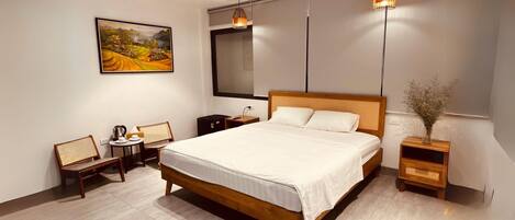 Standard Room | Hypo-allergenic bedding, down duvets, pillow-top beds