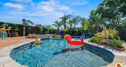 Chill Tulum Vibes-5BR Retreat w/ Pool, Spa, Games!
