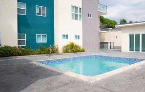 Utomhuspool