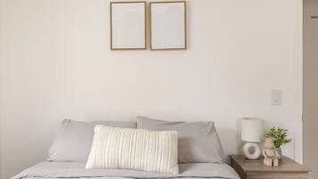 3 chambres, fer et planche à repasser, Wi-Fi, literie fournie