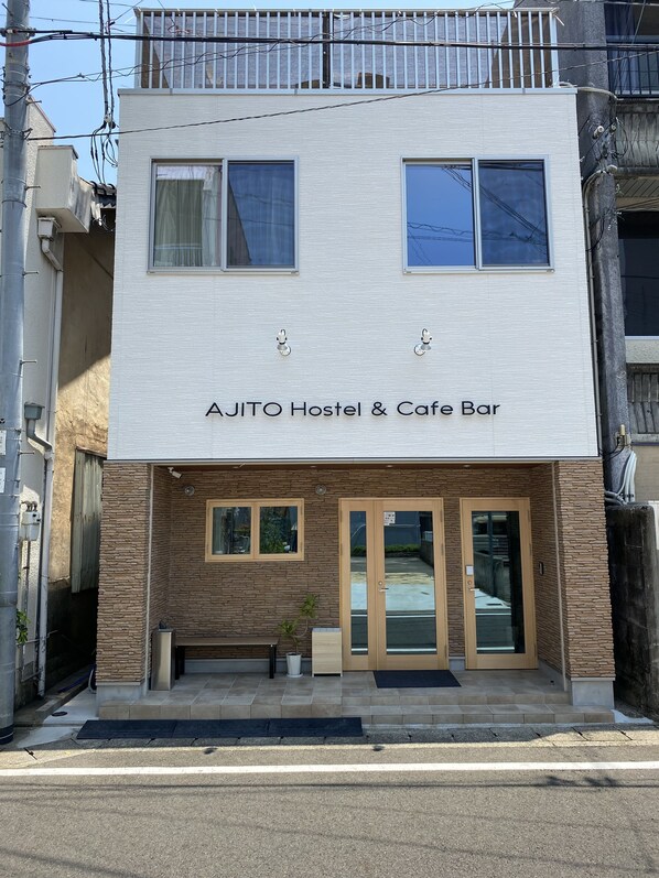 Exterior - AJITO Hostel & CafeBar (Shingu)