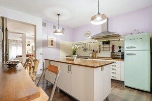 Fridge, microwave, oven, dishwasher
