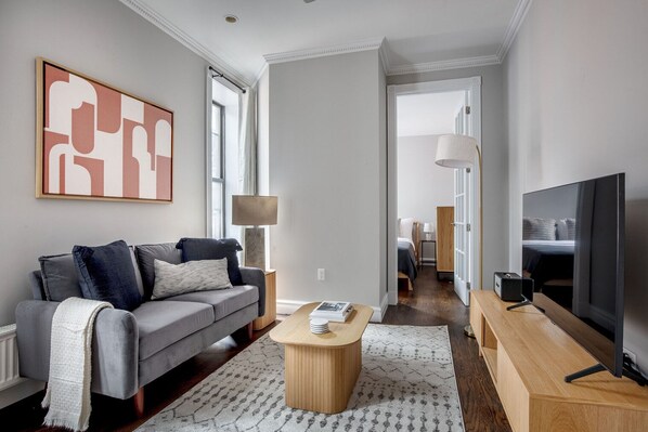 テレビ、ステレオ