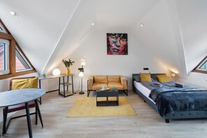 1 habitación, escritorio, tabla de planchar con plancha y wifi gratis 