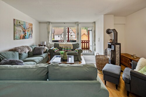 Holiday Home 'Vogelsberger Bett Köddingen' with Private Terrace, Private Garden and Wi-Fi