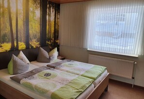 2 bedrooms, free WiFi, bed sheets - Apartment 'Ferienwohnung Nr 4' with Private Terrace and Wi-Fi (Altenau)