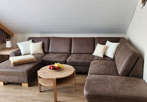 Tv, dvd-afspiller, stereoanlæg