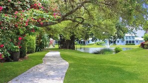 Property grounds - Siesta Key 2BR condo with a pond view from the relaxing lanai - GBB 1226 (Siesta Key)