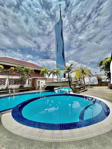 Casa Mutiara Apartments by Moonlight