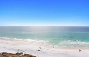 Nær stranden