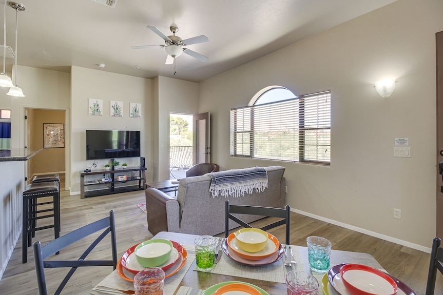 Tucson Condo Rental W/ Balcony + Mountain View! - Tucson, AZ