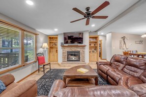 Smart TV, DVD player, escritórios