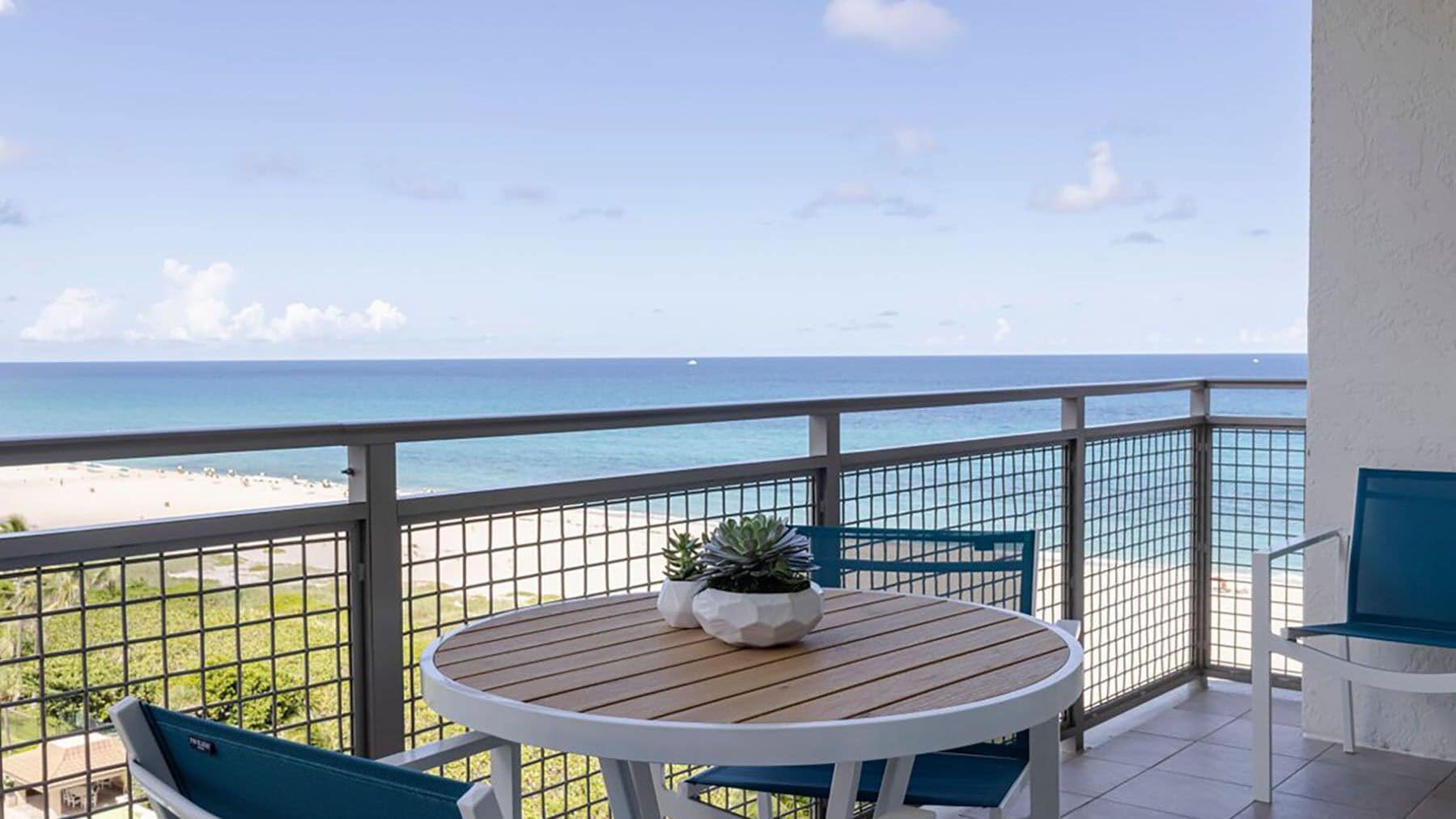 🌞 Palm Beach Bliss: Dive into Marriott's Oceana Oasis! 🌞 FindingMeili