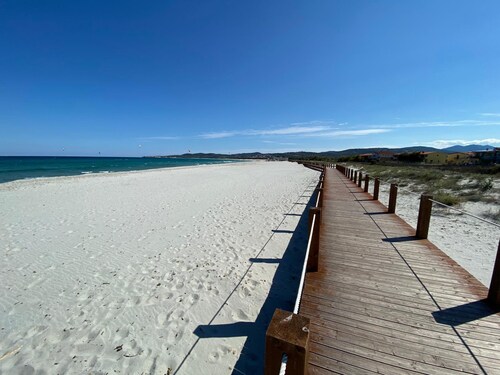 Holiday flat with balcony and sea view