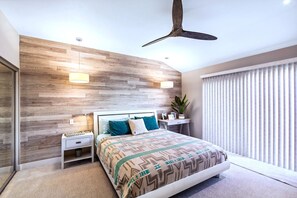 2 bedrooms, desk, free WiFi, bed sheets - Relaxing Desert Home - 15 Pools, Lake, Mountain Views, Tennis - Monthly Rental (La Quinta)