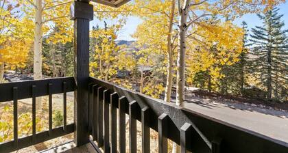 Ridgepoint 110 Ski Escape - New Listing - On Ski-Out Trail