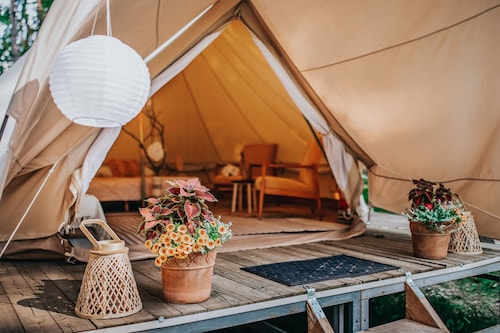 Glamping Černická obora