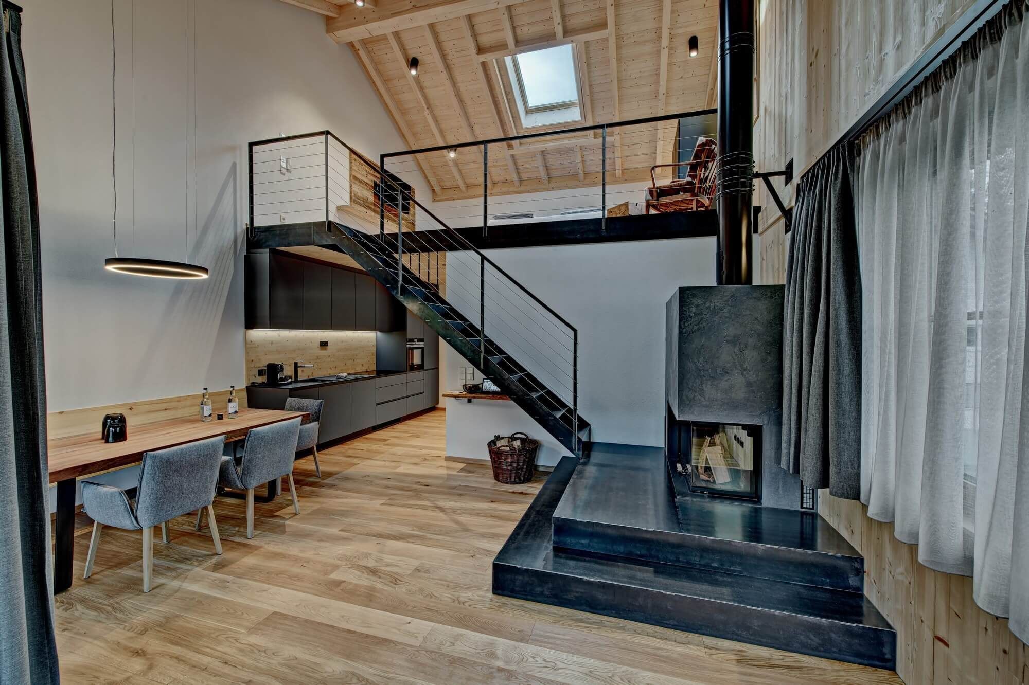 Chalet Hochgrat - Kamin im Wohbereich