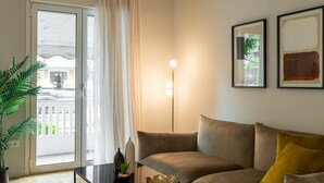 Unclassified image, 3 of 27, button - High-end Renov Apt With an Über Office (Athens)