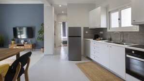 Private kitchen - Vibrant Renov 2BR APT (Athens)