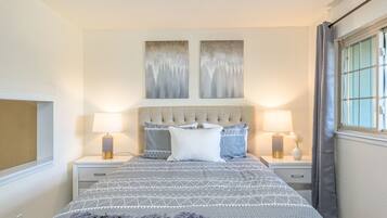 2 bedrooms, WiFi, bed sheets