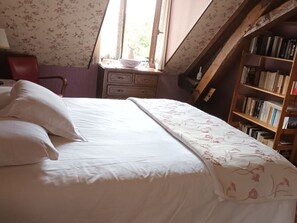 3 habitaciones, wifi gratis y ropa de cama