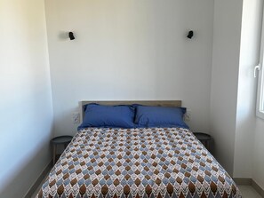 3 bedrooms, free WiFi, bed sheets