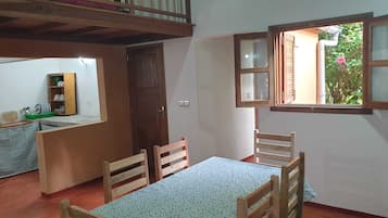 Family Bungalow, 2 Bedrooms | In-room dining