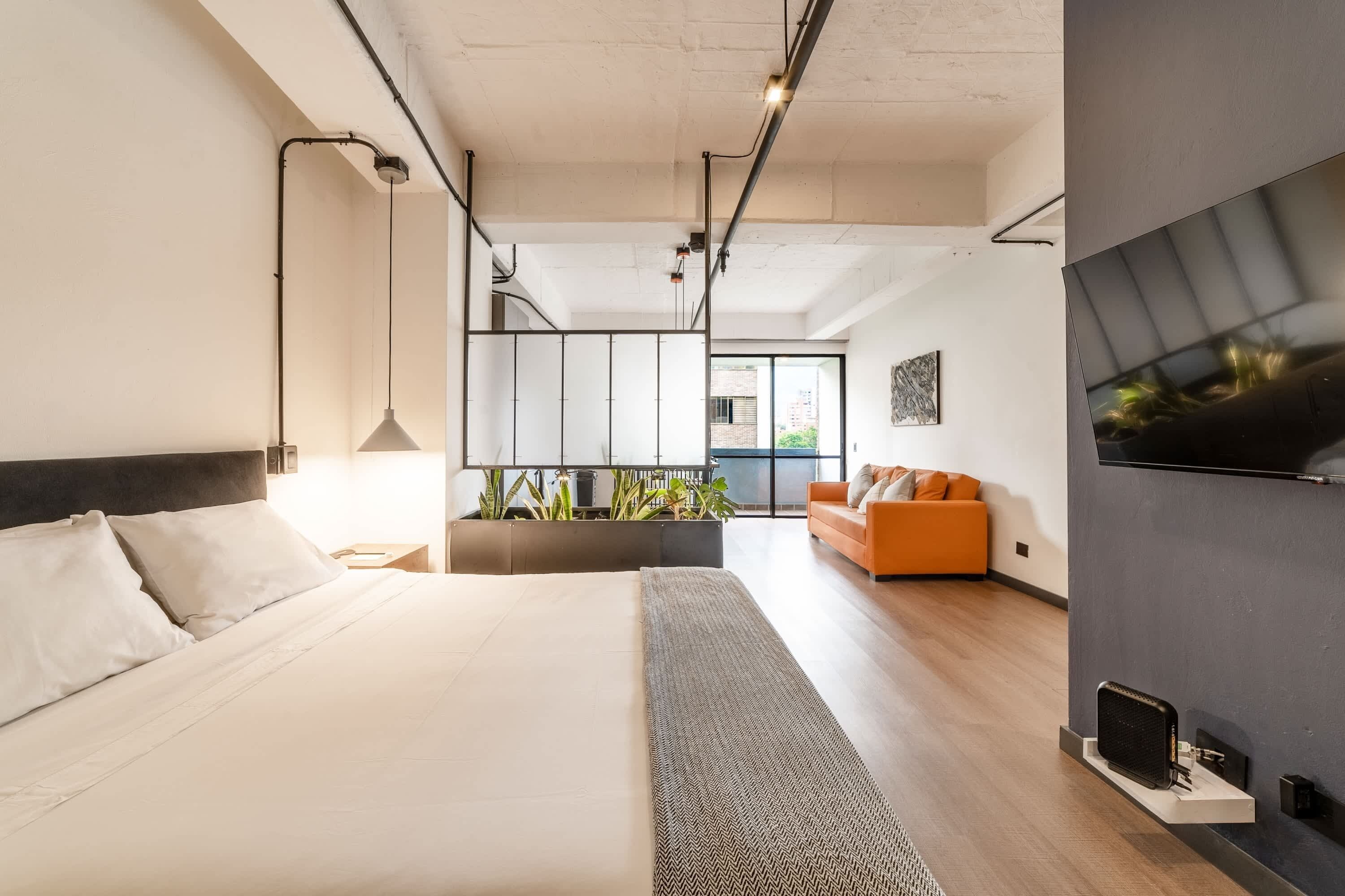 1 多间卧室、熨斗/熨衣板、WiFi、床单