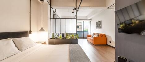 1 habitación, tabla de planchar con plancha, wifi y ropa de cama