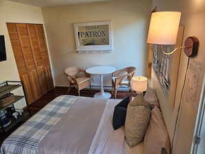 1 soverom, wi-fi (inkludert) og sengetøy