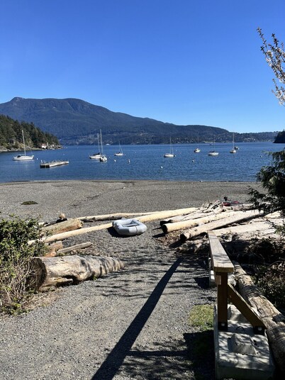 Pebbly Beach Suite in Snug Cove