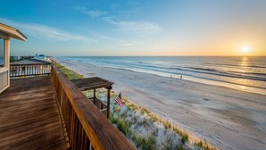 Unclassified image, 5 of 50, button - Thalassa - Oceanfront Vilano Beach Fully Upgraded 4 bed/3.5 bath (Saint Augustine)