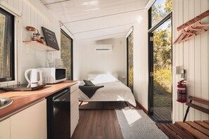1 habitación y ropa de cama 