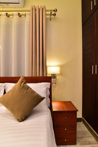 Entebbe Stay Apart-Hotel     