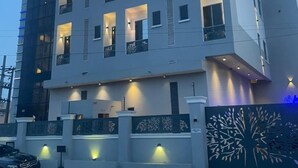 واجهة المنشأة