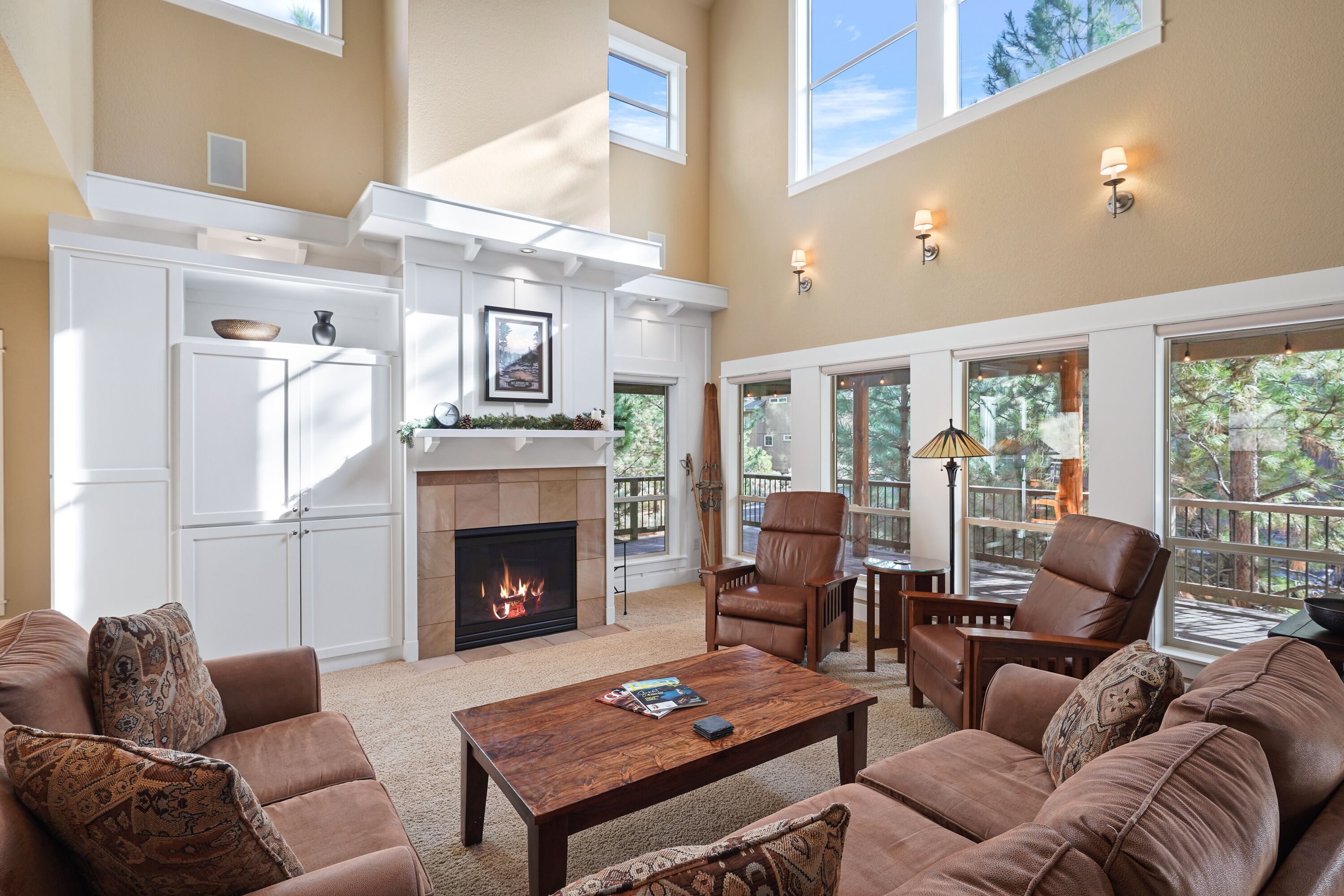 BEST Wild River, Huge Bonus Room, EV Charger, Community Hot Tub (Seasonal Pool)